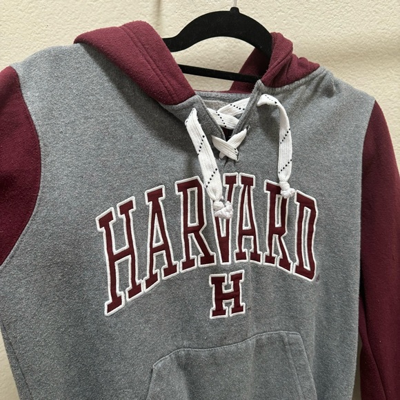 Cute Harvard College Hoodie/Sweatshirt - Picture 3 of 7